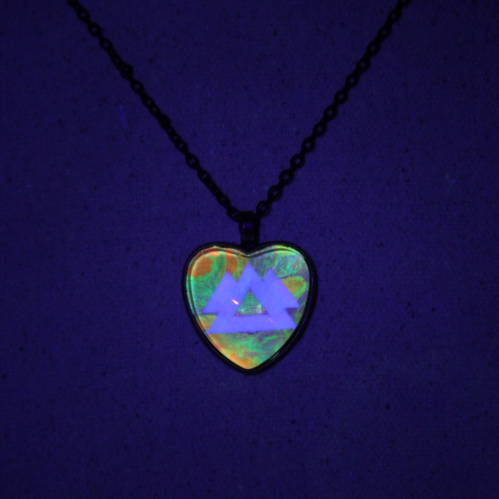 WAKAAN Abstract Pour Painting Resin Pendants