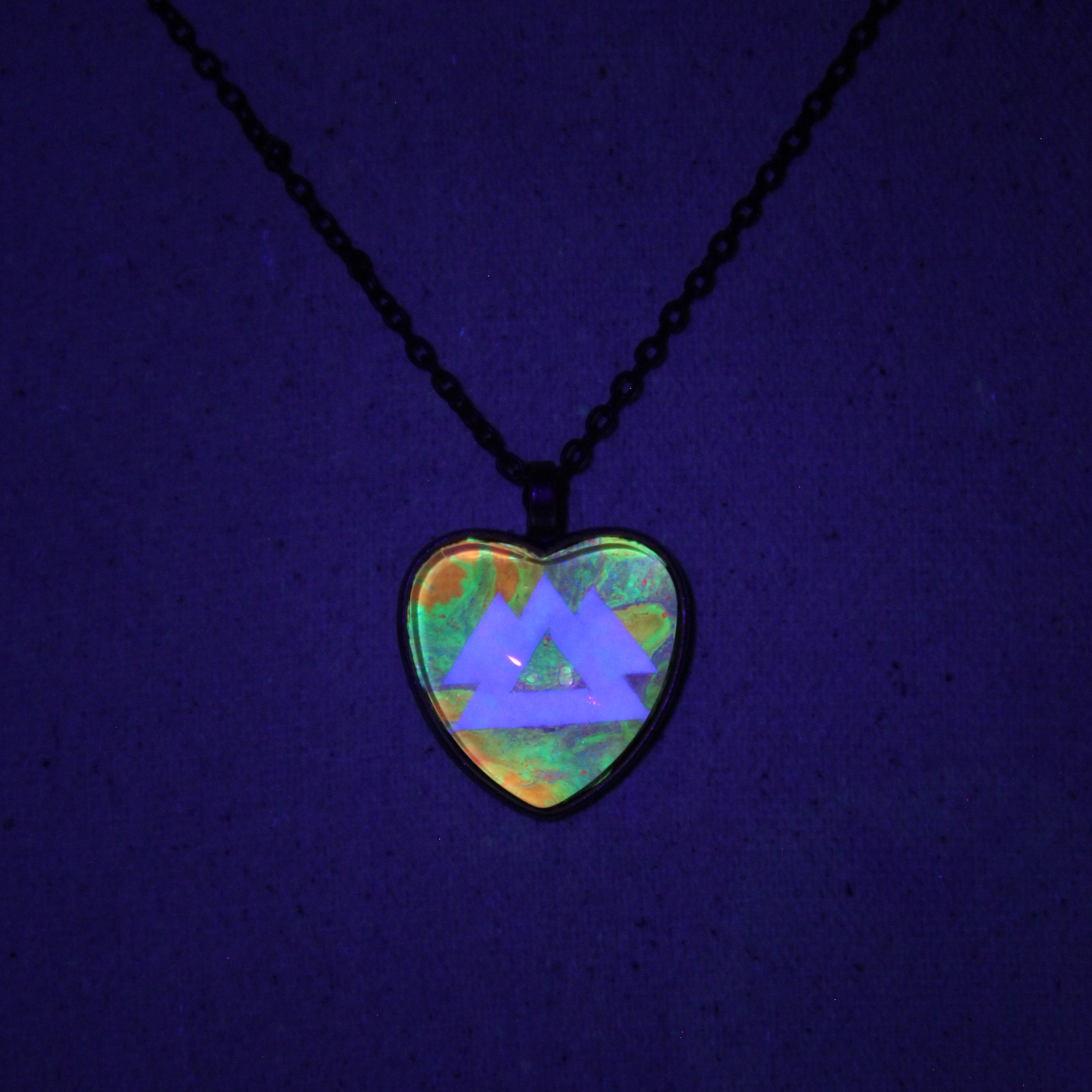 WAKAAN Abstract Pour Painting Resin Pendants